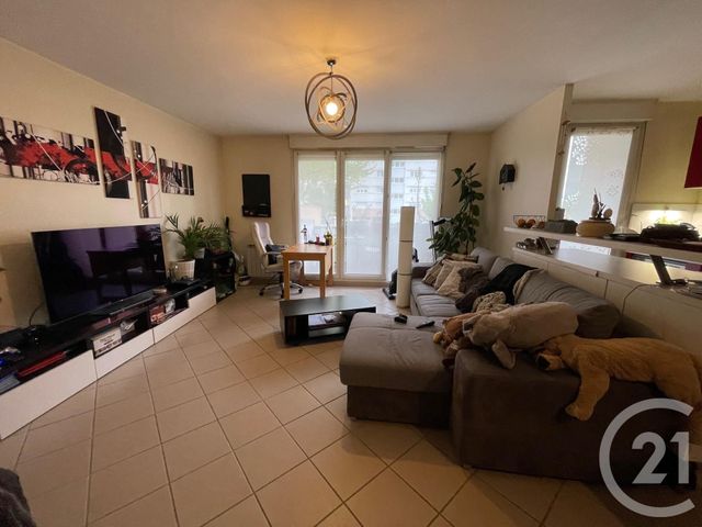 Afficher la photo en grand Appartement F3 à vendre - 3 pièces - 68.42 m2 - SCHILTIGHEIM - 67 - ALSACE - Century 21 Les Brasseurs