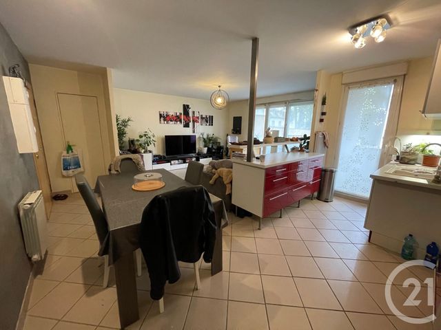 Afficher la photo en grand Appartement F3 à vendre - 3 pièces - 68.42 m2 - SCHILTIGHEIM - 67 - ALSACE - Century 21 Les Brasseurs