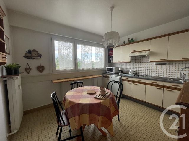 Appartement F1 à louer - 1 pièce - 33.39 m2 - SCHILTIGHEIM - 67 - ALSACE - Century 21 Les Brasseurs Appartement F1 à louer - 1 pièce - 33.39 m2 - SCHILTIGHEIM - 67 - ALSACE - Century 21 Les Brasseurs