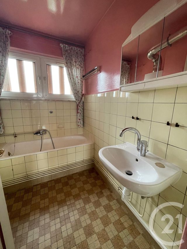 Afficher la photo en grand Appartement F5 à vendre - 5 pièces - 80.0 m2 - SCHILTIGHEIM - 67 - ALSACE - Century 21 Les Brasseurs