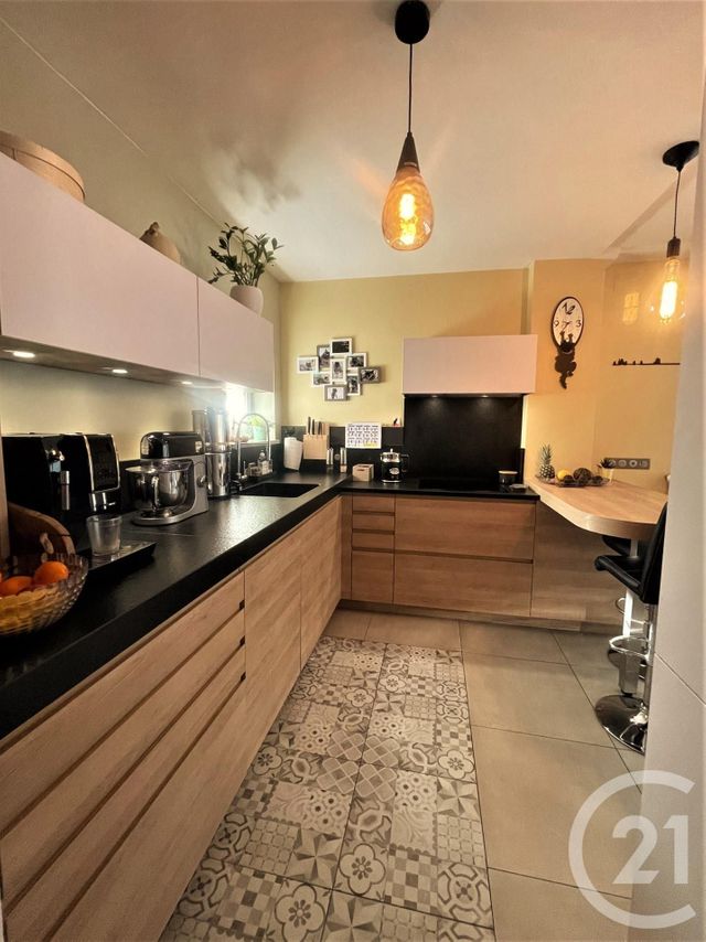 Appartement F3 à vendre - 3 pièces - 82.0 m2 - BISCHHEIM - 67 - ALSACE - Century 21 Les Brasseurs