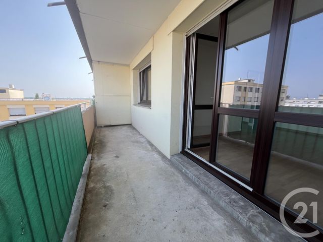 Afficher la photo en grand Appartement F2 à louer - 2 pièces - 42.0 m2 - STRASBOURG - 67 - ALSACE - Century 21 Les Brasseurs