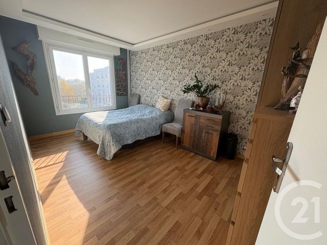 Afficher la photo en grand Appartement F4 à vendre - 4 pièces - 84.0 m2 - SCHILTIGHEIM - 67 - ALSACE - Century 21 Les Brasseurs