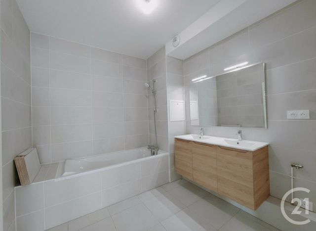 Appartement T4 à vendre - 4 pièces - 77.73 m2 - SCHILTIGHEIM - 67 - ALSACE - Century 21 Les Brasseurs