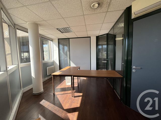 Afficher la photo en grand Appartement Local à louer - 1 pièce - 13.0 m2 - SCHILTIGHEIM - 67 - ALSACE - Century 21 Les Brasseurs