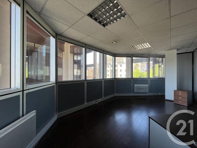 Appartement Local à louer - 1 pièce - 18.0 m2 - SCHILTIGHEIM - 67 - ALSACE - Century 21 Les Brasseurs