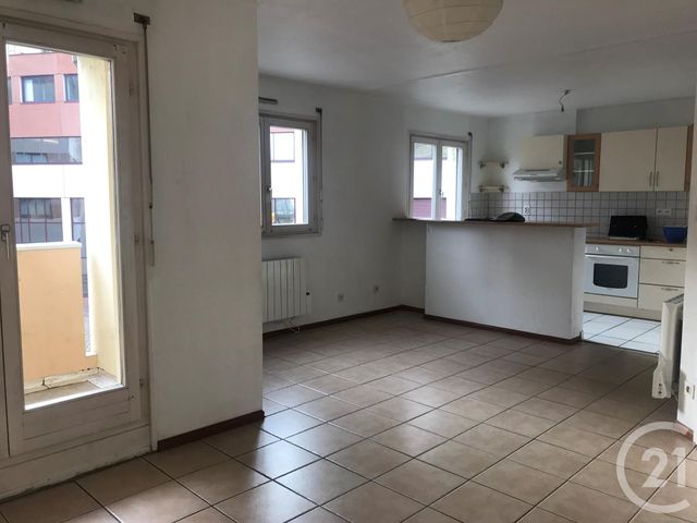 Appartement F3 à louer - 3 pièces - 65.52 m2 - SCHILTIGHEIM - 67 - ALSACE - Century 21 Les Brasseurs