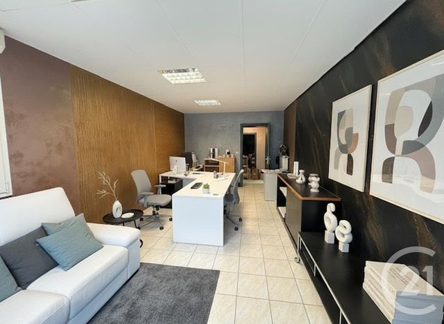 Afficher la photo en grand divers à vendre - 190.0 m2 - SCHILTIGHEIM - 67 - ALSACE - Century 21 Les Brasseurs