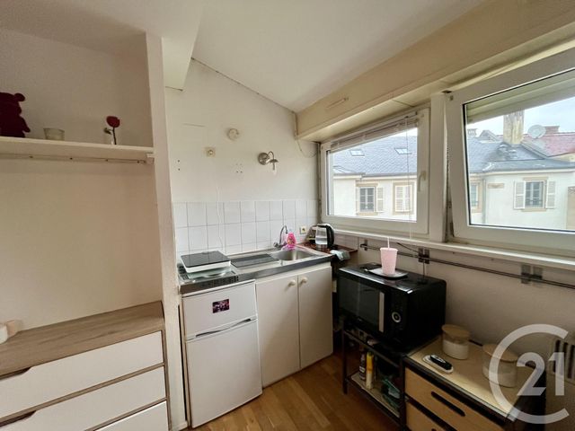 Afficher la photo en grand Appartement Studio à louer - 1 pièce - 19.0 m2 - STRASBOURG - 67 - ALSACE - Century 21 Les Brasseurs