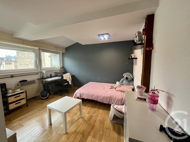 Afficher la photo en grand Appartement Studio à louer - 1 pièce - 19.0 m2 - STRASBOURG - 67 - ALSACE - Century 21 Les Brasseurs