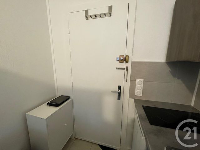 Afficher la photo en grand Appartement Chambre à louer - 1 pièce - 9.3 m2 - STRASBOURG - 67 - ALSACE - Century 21 Les Brasseurs