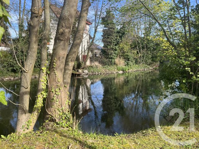 Appartement F1 à louer - 1 pièce - 24.0 m2 - STRASBOURG - 67 - ALSACE - Century 21 Les Brasseurs