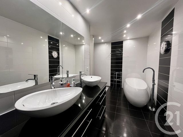 Appartement F5 à vendre - 5 pièces - 163.75 m2 - SCHILTIGHEIM - 67 - ALSACE - Century 21 Les Brasseurs