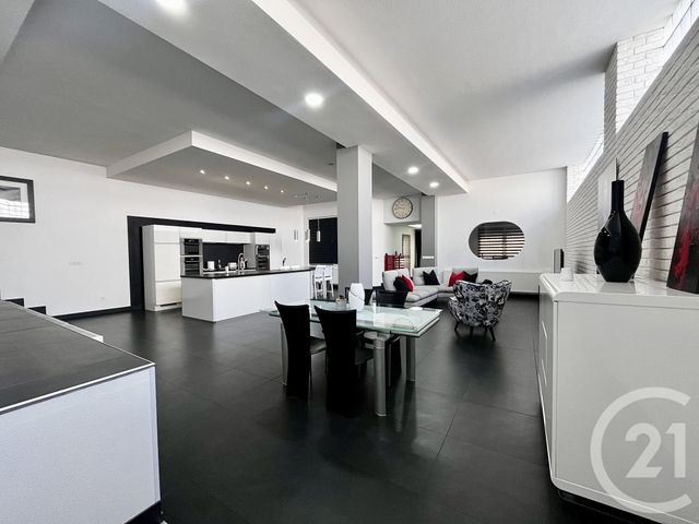 Appartement F5 à vendre - 5 pièces - 163.75 m2 - SCHILTIGHEIM - 67 - ALSACE - Century 21 Les Brasseurs