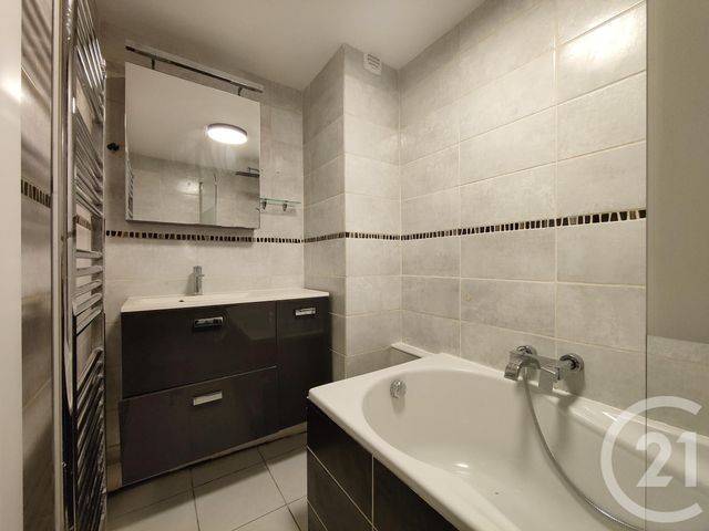 Appartement F3 à vendre - 3 pièces - 56.95 m2 - BISCHHEIM - 67 - ALSACE - Century 21 Les Brasseurs