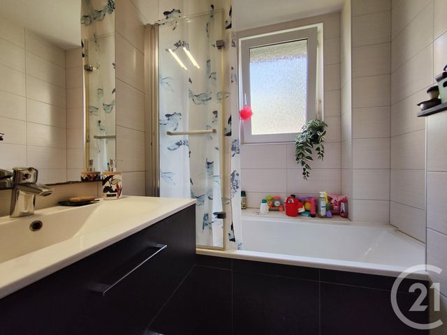Appartement F3 à vendre - 3 pièces - 73.0 m2 - SCHILTIGHEIM - 67 - ALSACE - Century 21 Les Brasseurs