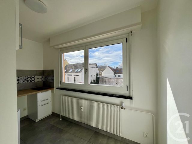 Appartement F1 à louer - 1 pièce - 27.0 m2 - SCHILTIGHEIM - 67 - ALSACE - Century 21 Les Brasseurs