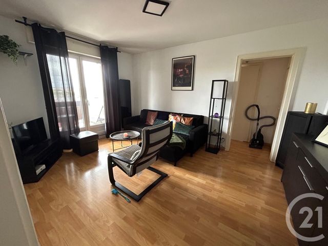 Appartement T2 à louer - 2 pièces - 42.3 m2 - SCHILTIGHEIM - 67 - ALSACE - Century 21 Les Brasseurs