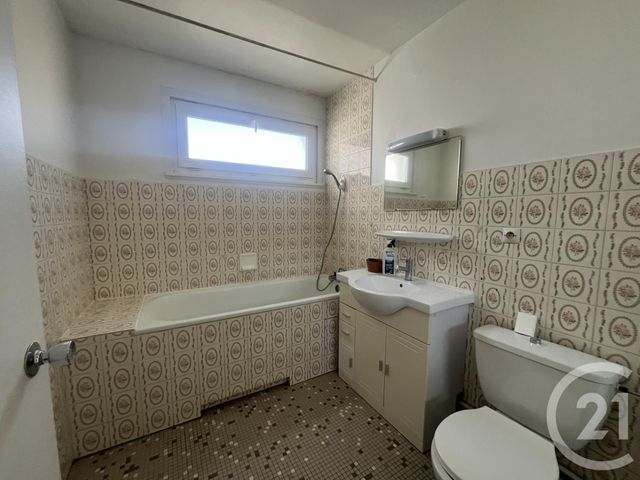 Appartement F1 à louer - 1 pièce - 31.8 m2 - BISCHHEIM - 67 - ALSACE - Century 21 Les Brasseurs