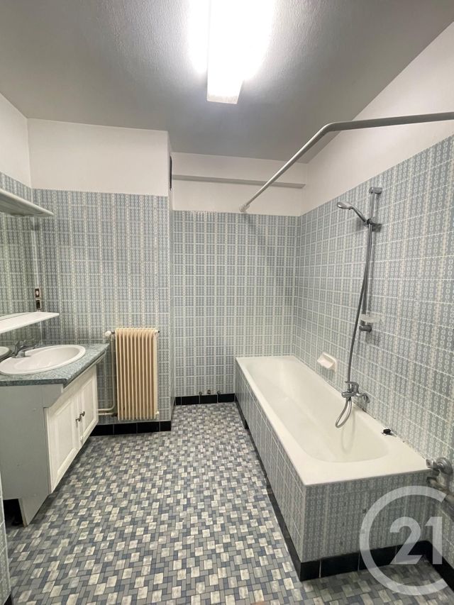 Appartement F3 à louer - 3 pièces - 70.0 m2 - STRASBOURG - 67 - ALSACE - Century 21 Les Brasseurs