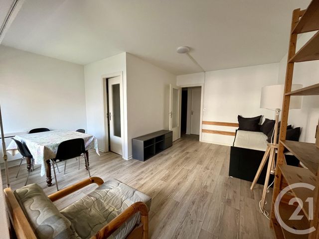 Appartement F1 à louer - 1 pièce - 35.0 m2 - STRASBOURG - 67 - ALSACE - Century 21 Les Brasseurs