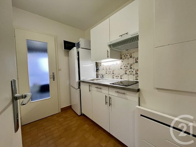 Appartement F1 à louer - 1 pièce - 35.0 m2 - STRASBOURG - 67 - ALSACE - Century 21 Les Brasseurs