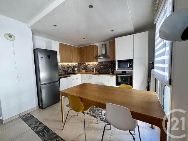 Appartement F3 à louer - 3 pièces - 69.0 m2 - SCHILTIGHEIM - 67 - ALSACE - Century 21 Les Brasseurs