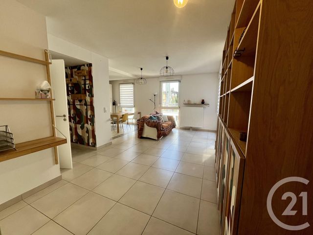 Appartement F3 à louer - 3 pièces - 69.0 m2 - SCHILTIGHEIM - 67 - ALSACE - Century 21 Les Brasseurs