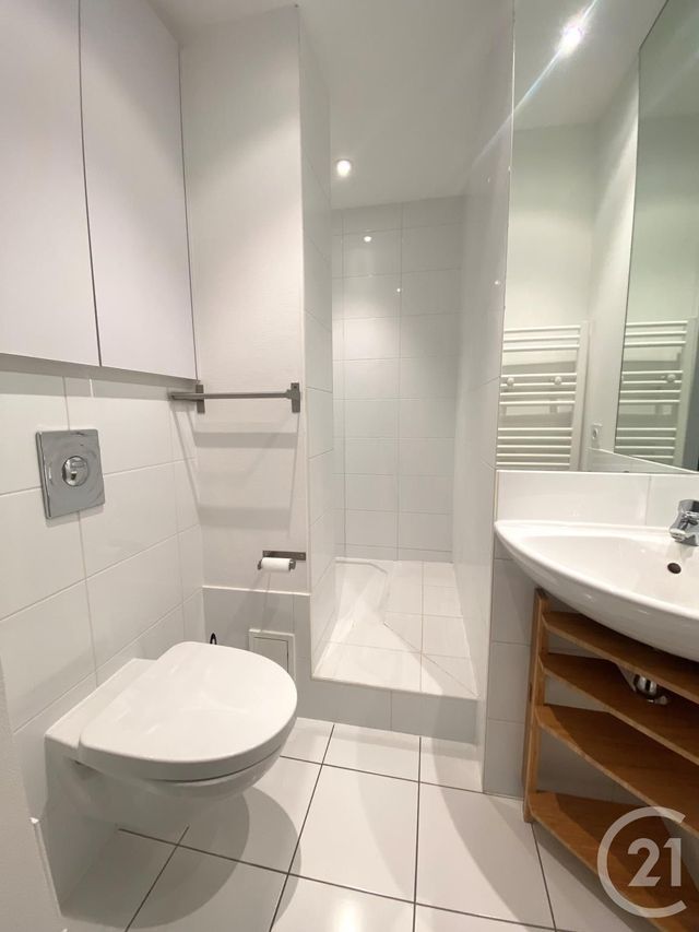Appartement F1 à louer - 1 pièce - 24.0 m2 - SCHILTIGHEIM - 67 - ALSACE - Century 21 Les Brasseurs