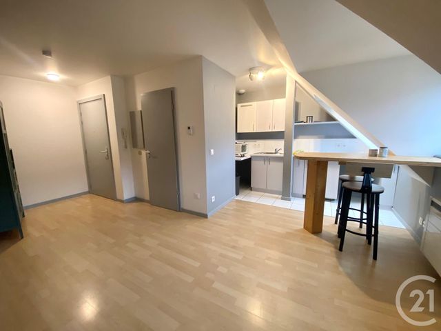 Appartement F1 à louer - 1 pièce - 24.0 m2 - SCHILTIGHEIM - 67 - ALSACE - Century 21 Les Brasseurs