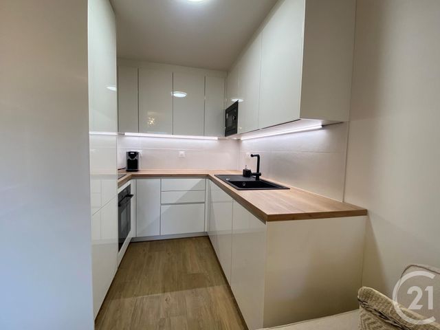 Appartement Studio à louer - 1 pièce - 34.0 m2 - STRASBOURG - 67 - ALSACE - Century 21 Les Brasseurs