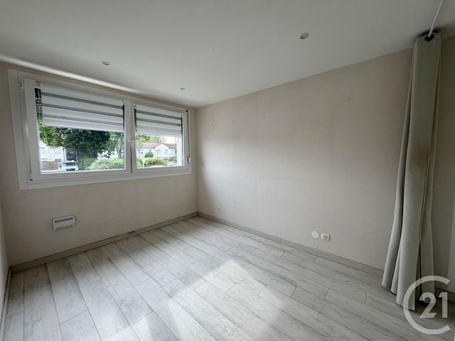 Appartement F3/4 à louer - 3 pièces - 74.3 m2 - MUNDOLSHEIM - 67 - ALSACE - Century 21 Les Brasseurs
