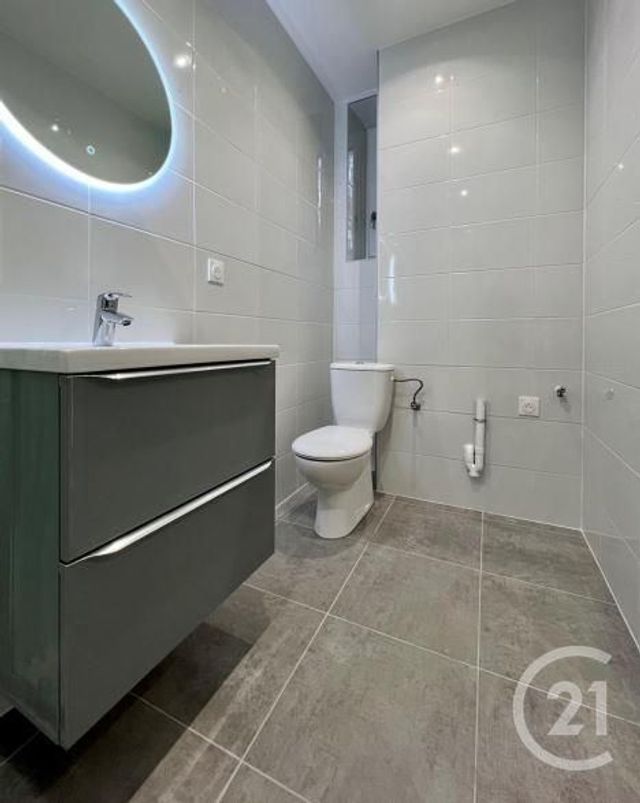 Appartement F3 à louer - 3 pièces - 67.0 m2 - STRASBOURG - 67 - ALSACE - Century 21 Les Brasseurs