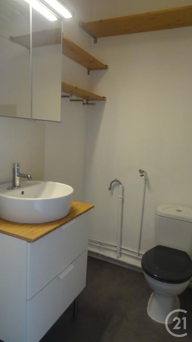 Appartement Studio à louer - 1 pièce - 17.0 m2 - BISCHHEIM - 67 - ALSACE - Century 21 Les Brasseurs