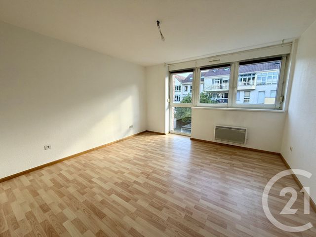 Appartement F2 à louer - 2 pièces - 47.0 m2 - STRASBOURG - 67 - ALSACE - Century 21 Les Brasseurs
