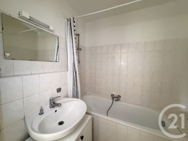 Appartement F2 à louer - 2 pièces - 47.0 m2 - STRASBOURG - 67 - ALSACE - Century 21 Les Brasseurs