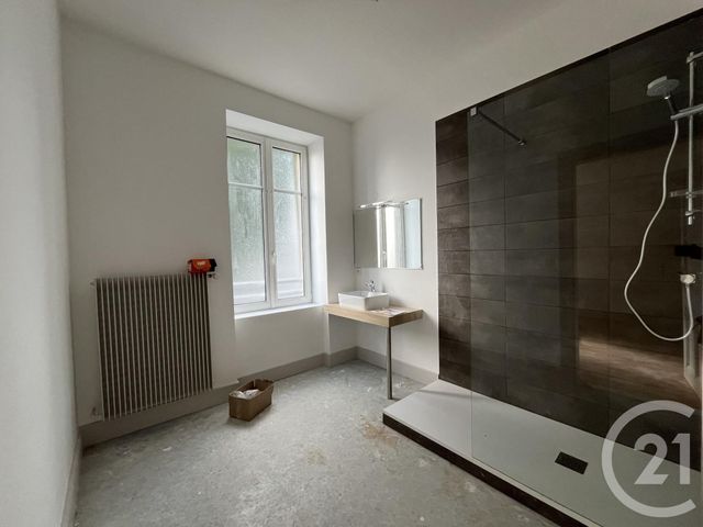 Appartement F3 à louer - 3 pièces - 65.0 m2 - SCHILTIGHEIM - 67 - ALSACE - Century 21 Les Brasseurs
