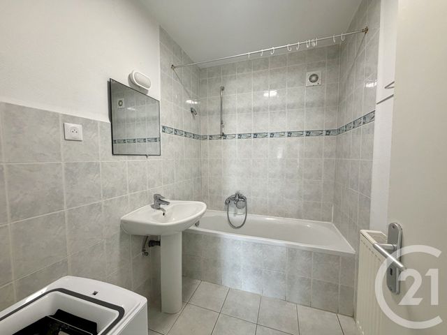 Appartement F3 à louer - 3 pièces - 63.6 m2 - STRASBOURG - 67 - ALSACE - Century 21 Les Brasseurs