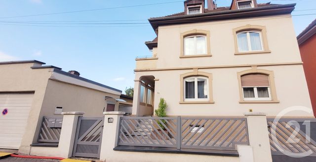 Appartement F4/5 à vendre - 5 pièces - 110.18 m2 - BISCHHEIM - 67 - ALSACE - Century 21 Les Brasseurs